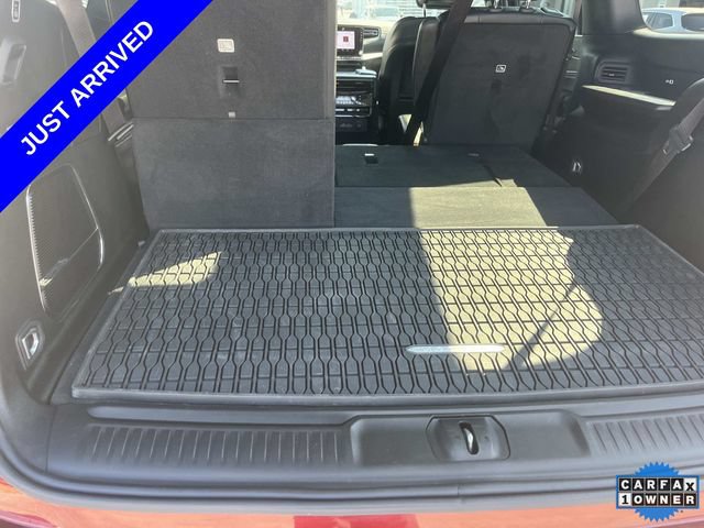 Certified 2024 Jeep Wagoneer Series II w/ Convenience Group I RWD image 13