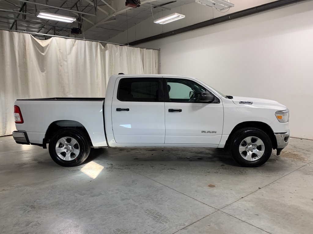 Used 2024 RAM 1500 Big Horn AWD/4WD image 27