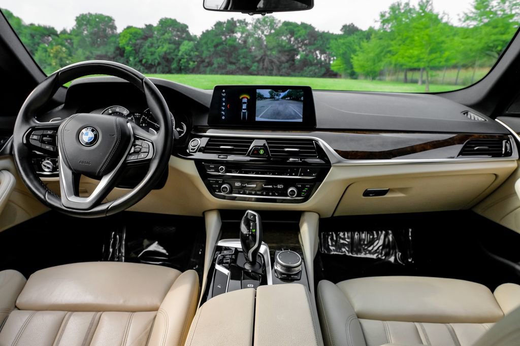 Used 2018 BMW 530i RWD image 18