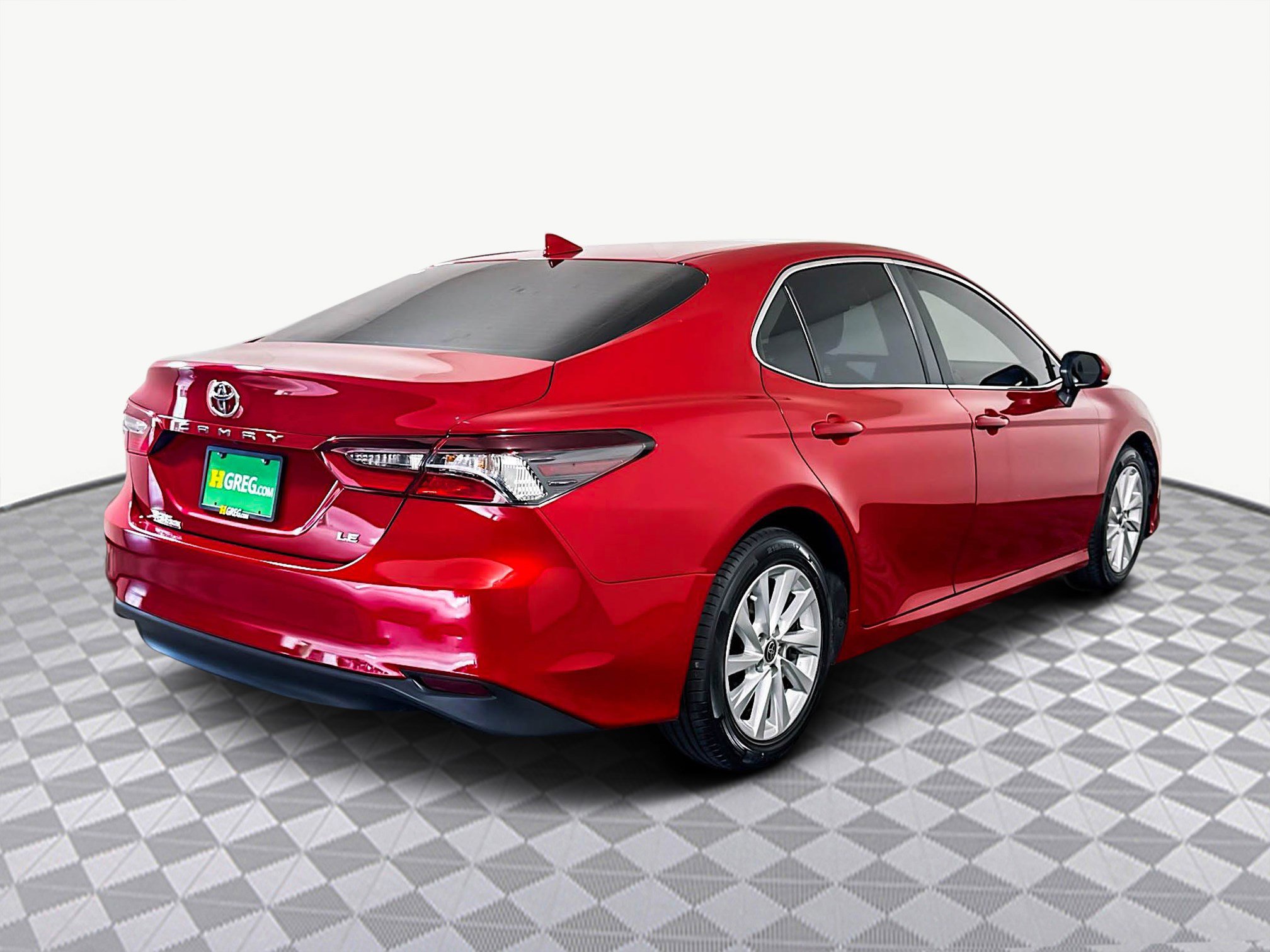 Used 2024 Toyota Camry LE image 10