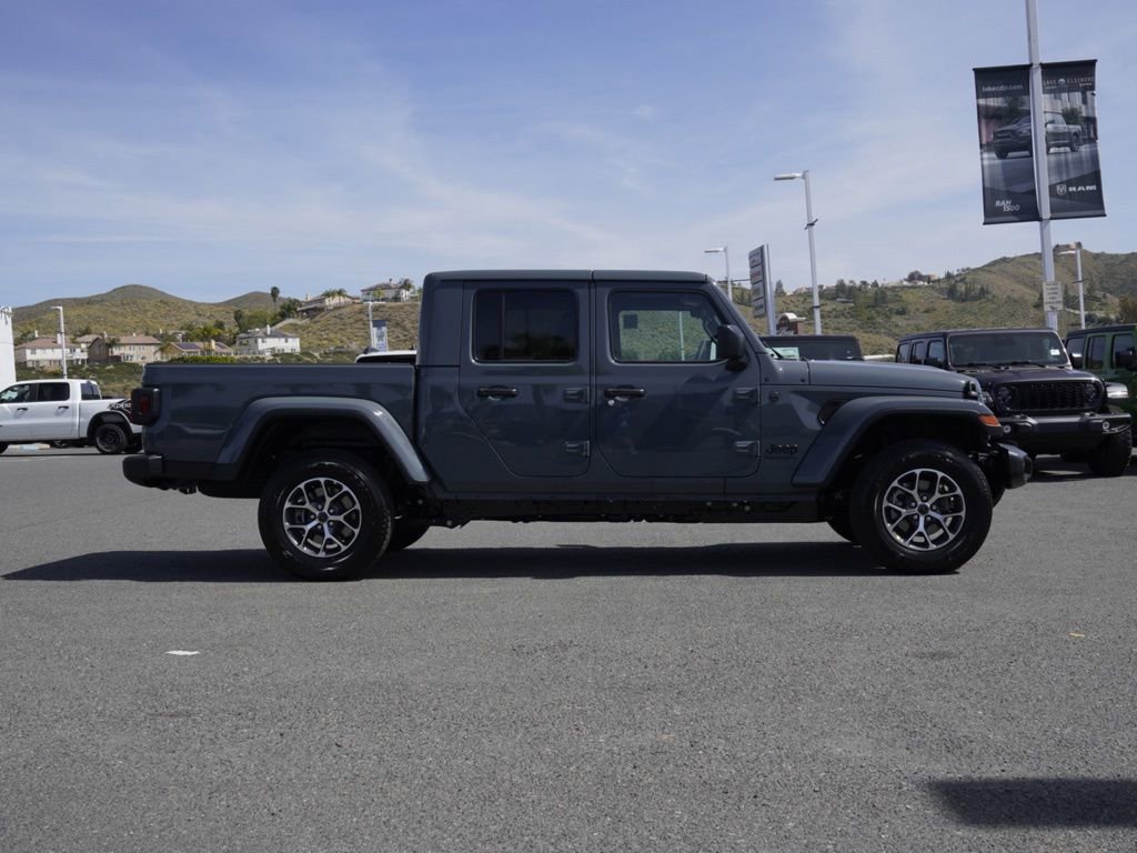 New 2026 Jeep Gladiator Sport image 3