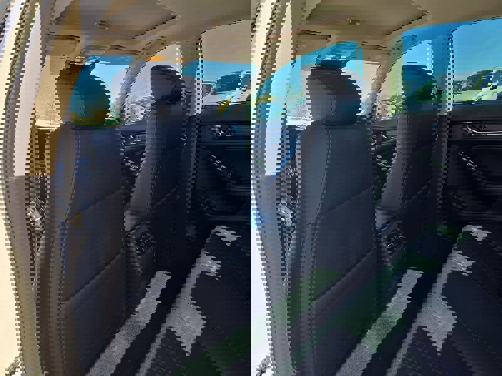 Used 2018 Honda Accord EX-L image 17