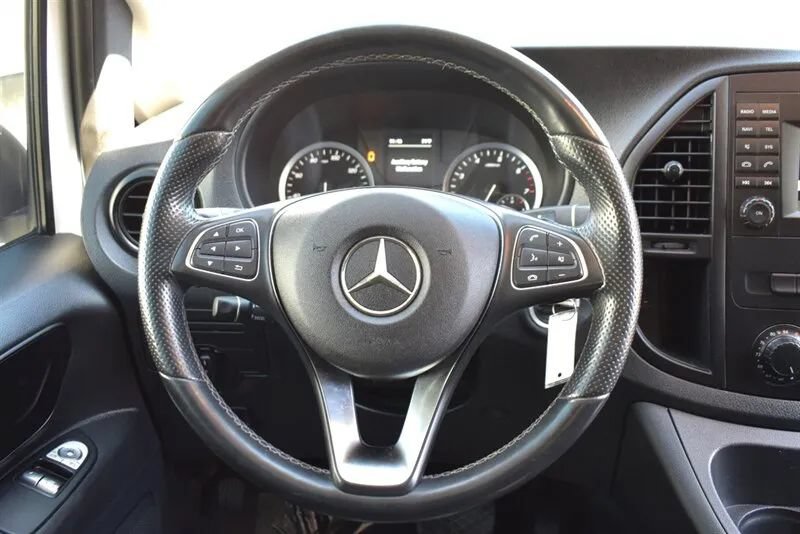 Used 2020 Mercedes-Benz Metris image 16