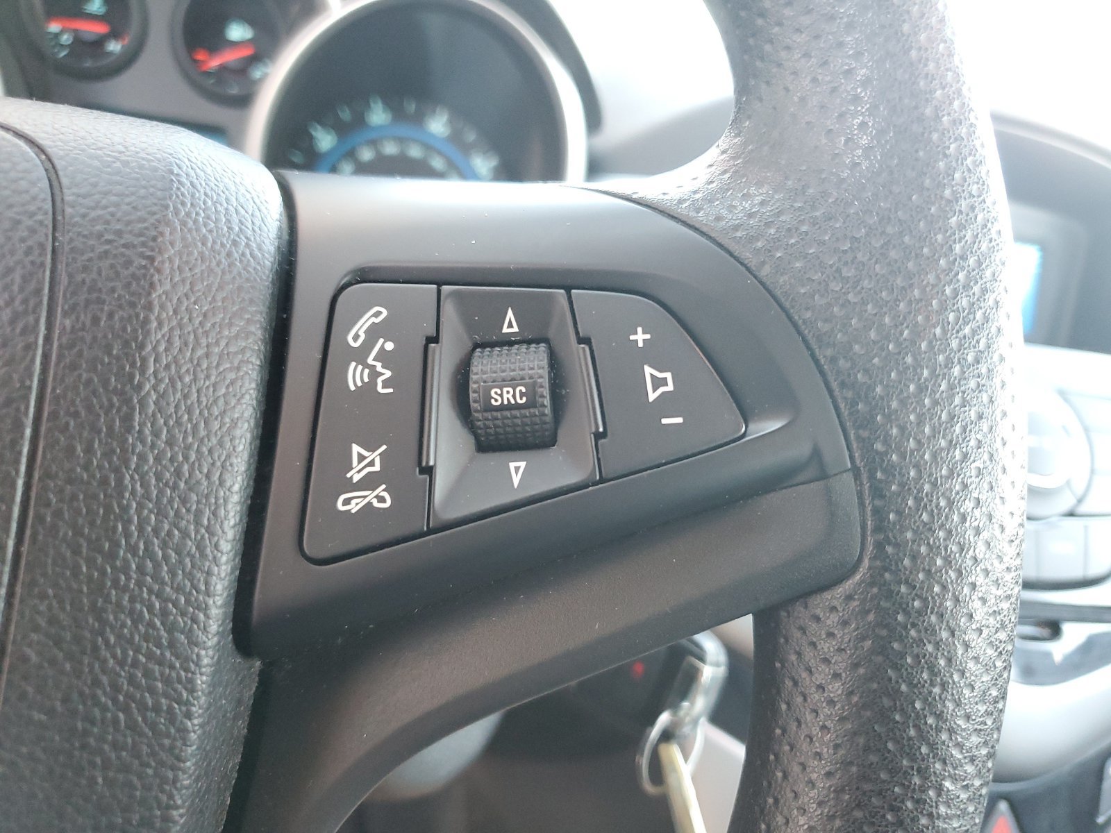 Used 2014 Chevrolet Cruze LS FWD image 22