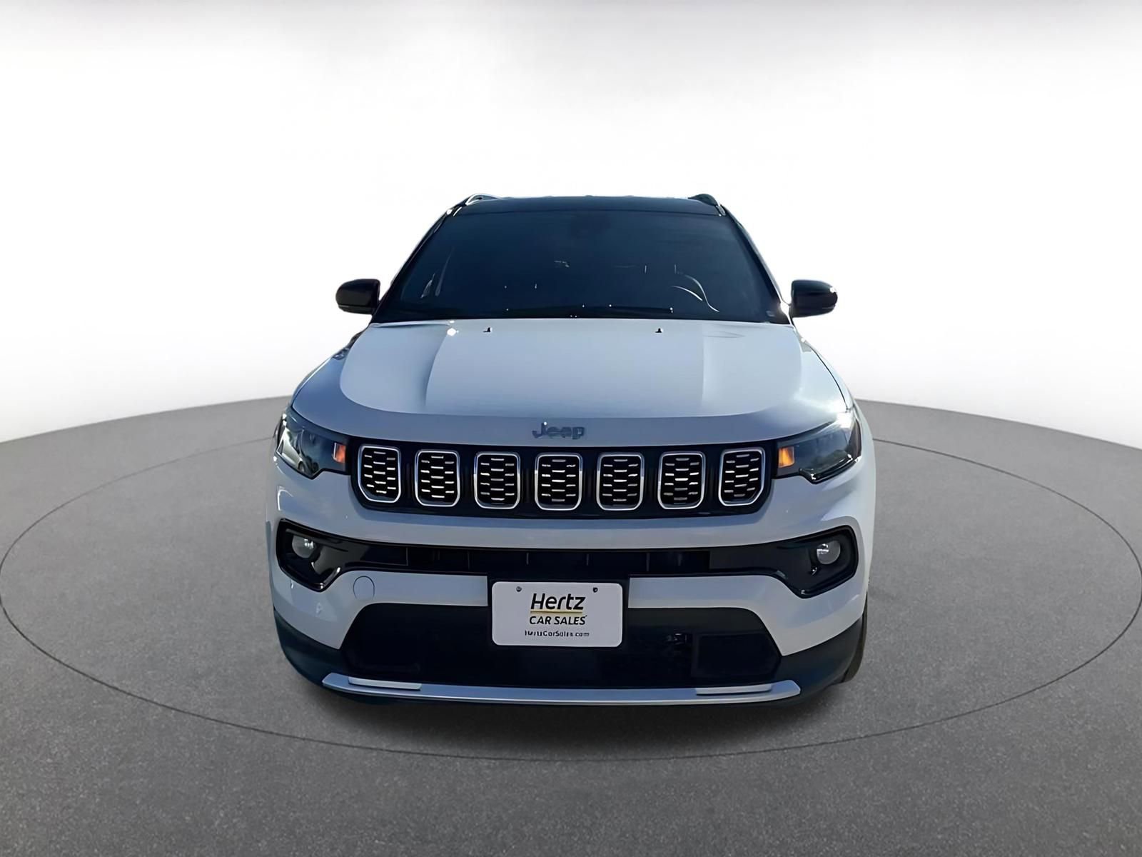 Used 2025 Jeep Compass Limited AWD/4WD image 4