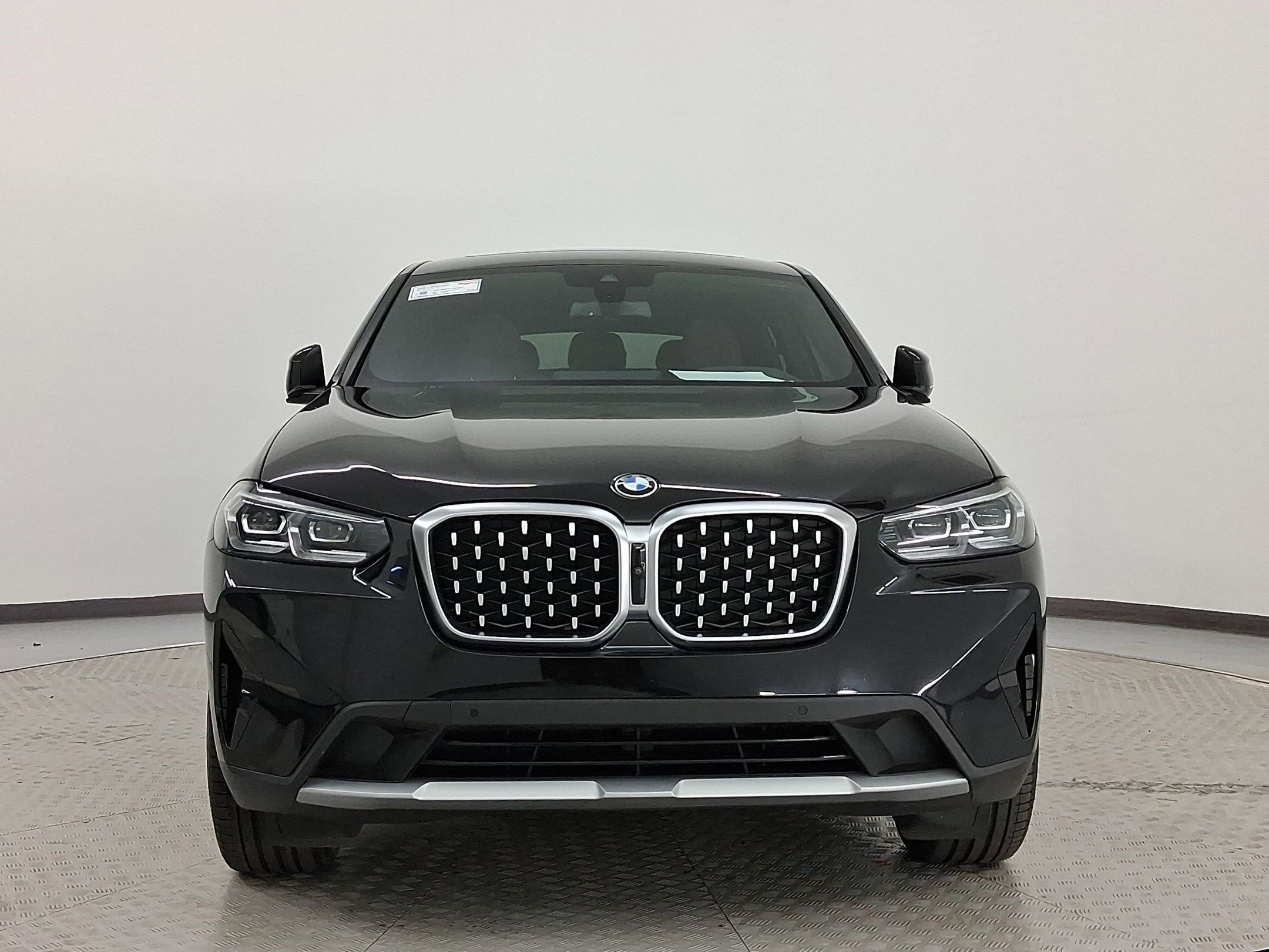 Used 2022 BMW X4 xDrive30i w/ Parking Assistance Package image 6