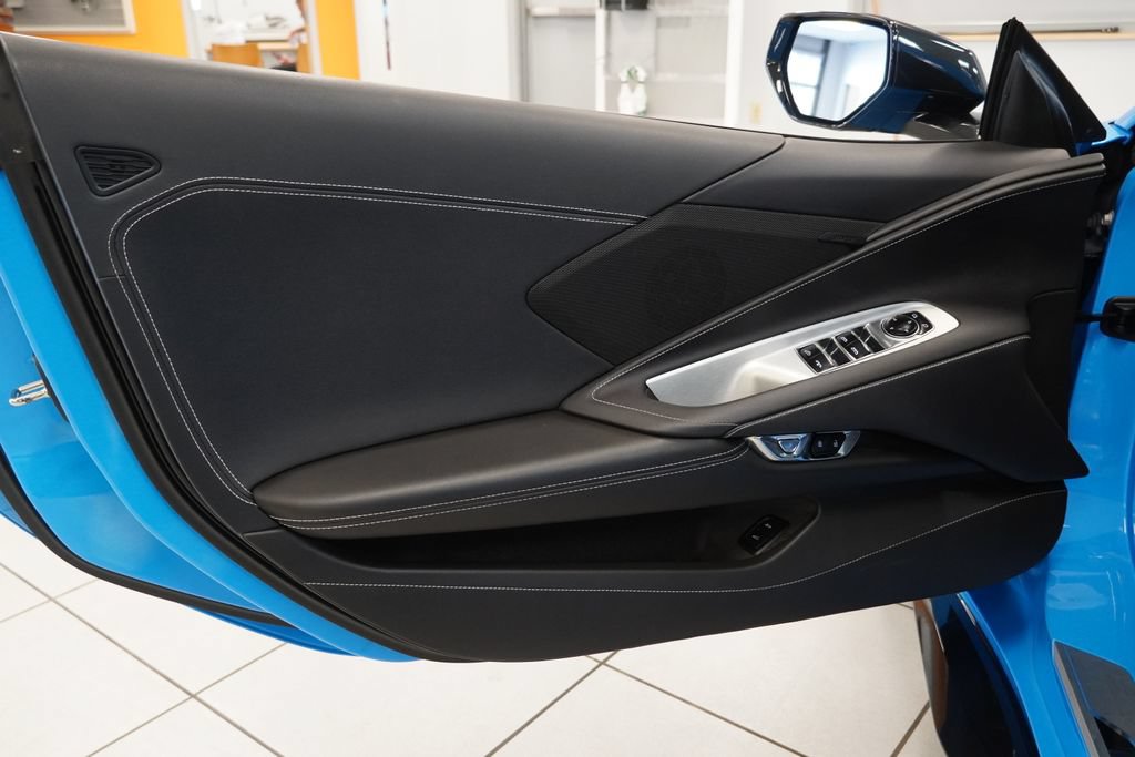 Used 2024 Chevrolet Corvette Z06 RWD image 18