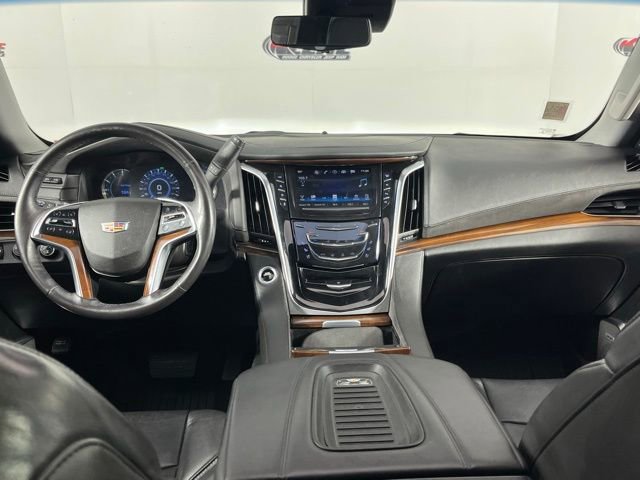 Used 2018 Cadillac Escalade ESV Luxury w/ LPO, Radiant Package image 10