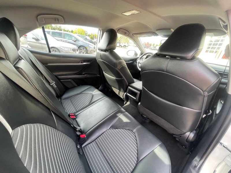 Used 2024 Toyota Camry SE image 13