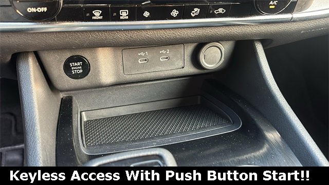 Used 2024 Nissan Rogue SV image 5