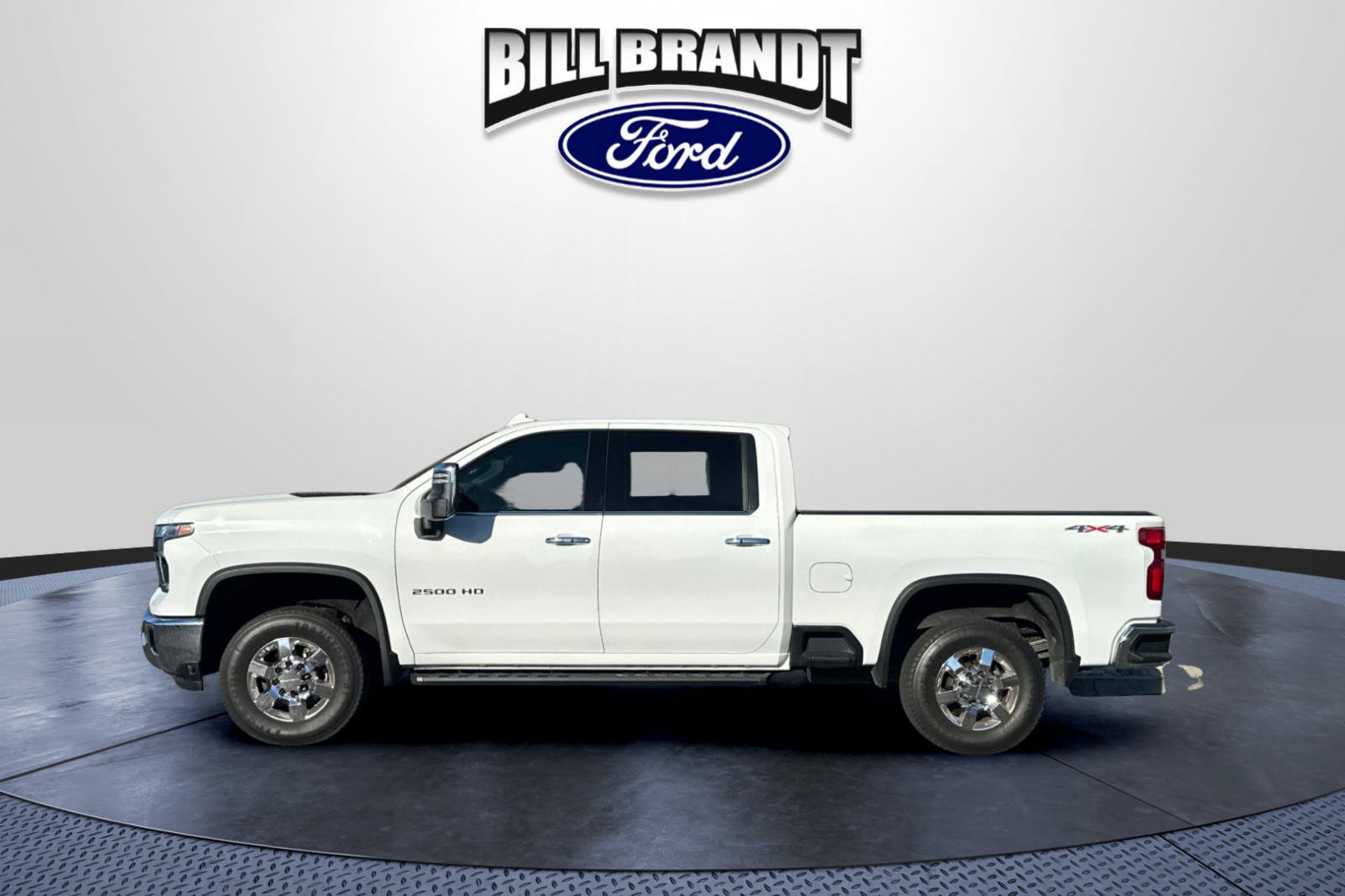 Used 2024 Chevrolet Silverado 2500 LTZ AWD/4WD image 6