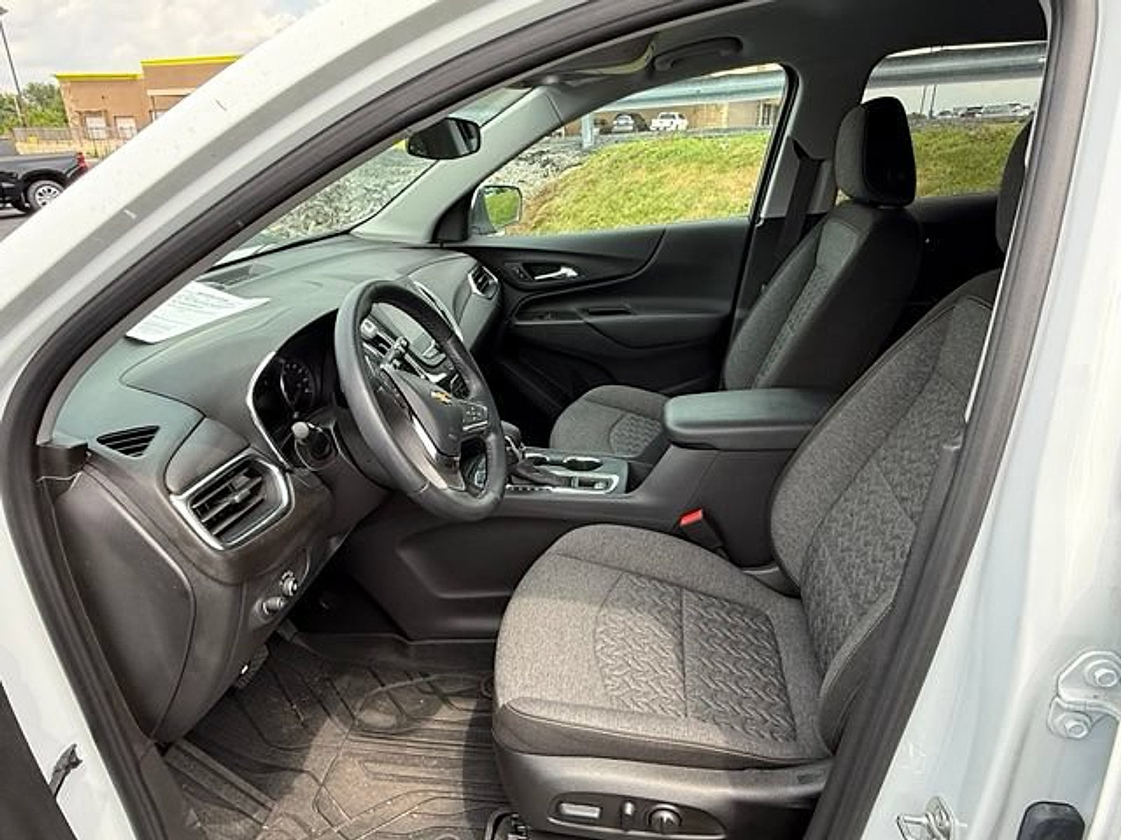Used 2024 Chevrolet Equinox LT w/ LPO, Floor Liner Package AWD/4WD image 14