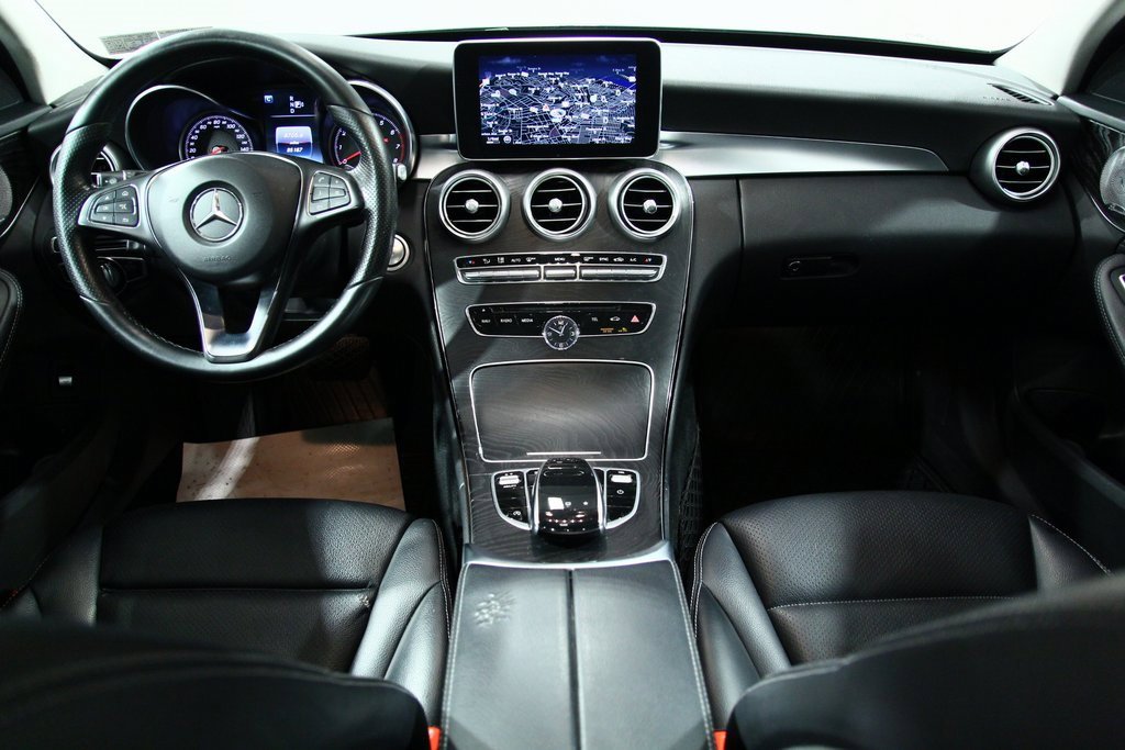 Used 2015 Mercedes-Benz C 300 4MATIC Sedan image 5