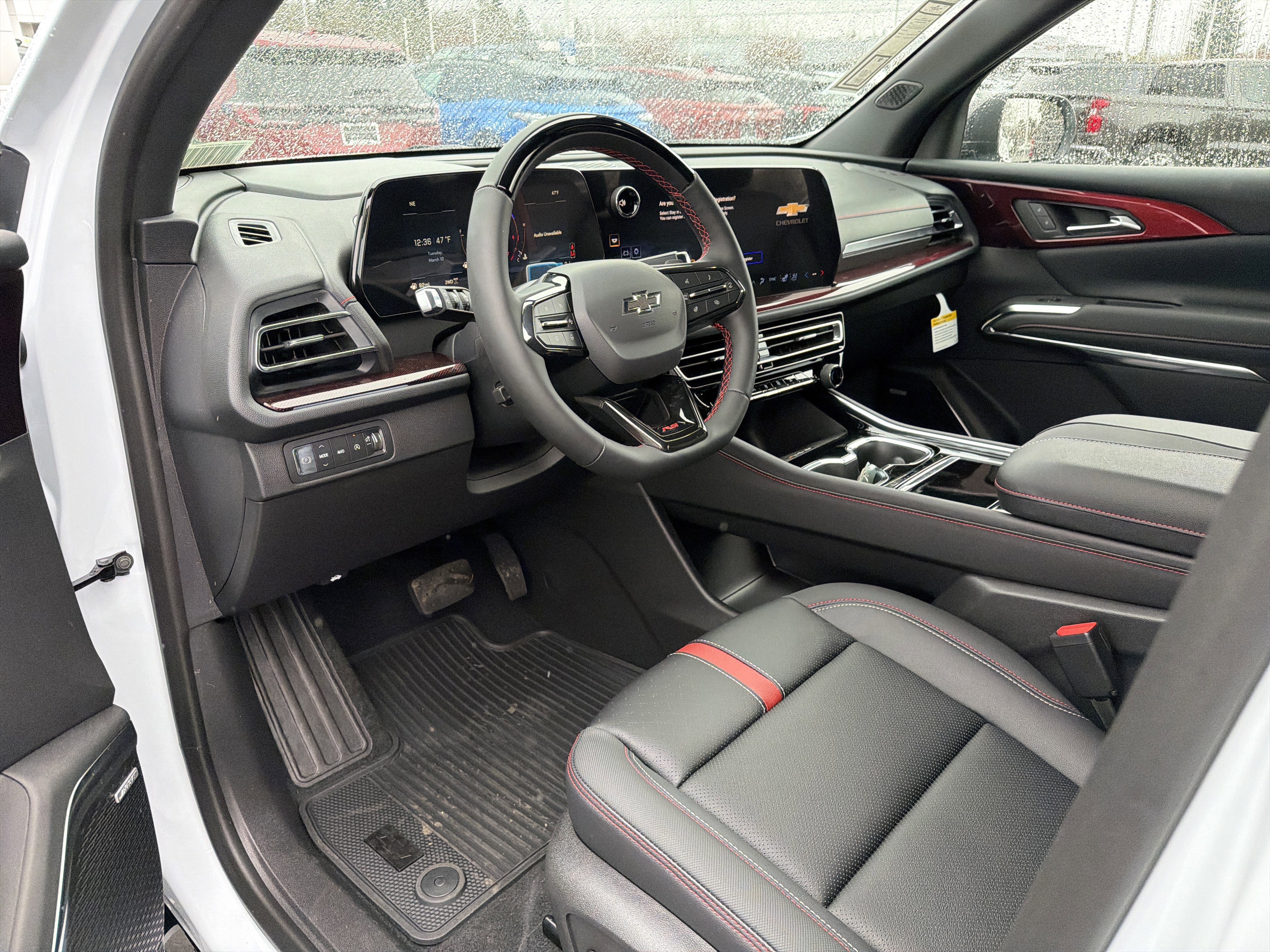 New 2026 Chevrolet Traverse RS image 9