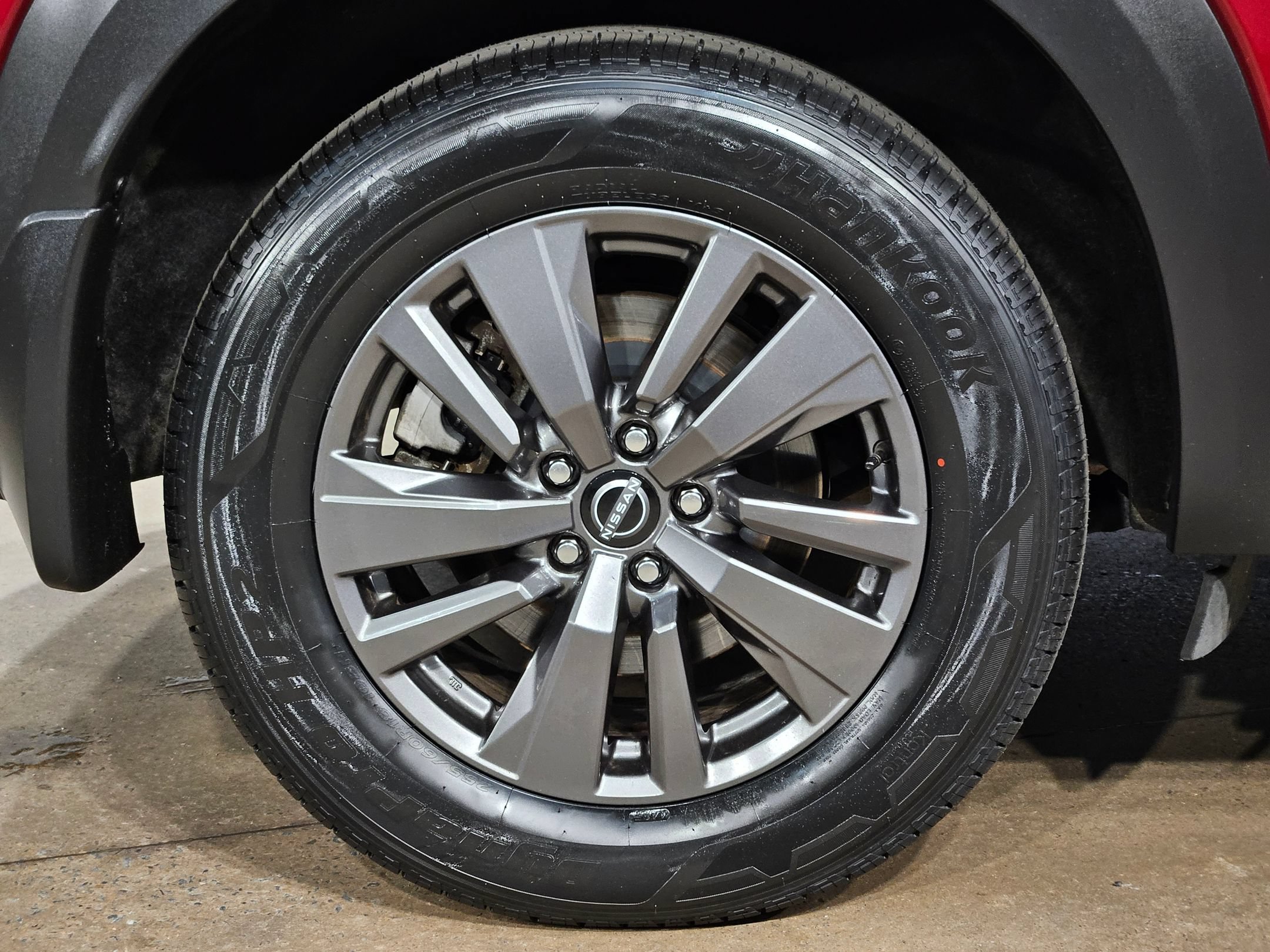 Used 2023 Nissan Pathfinder SV AWD/4WD image 17