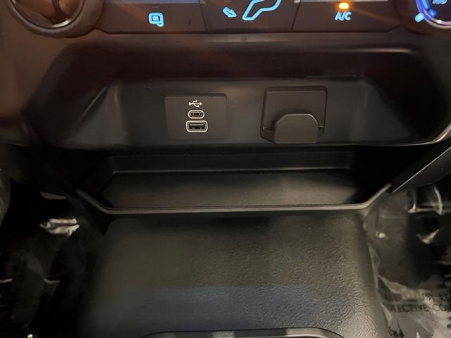 Used 2025 Ford F150 XL AWD/4WD image 25