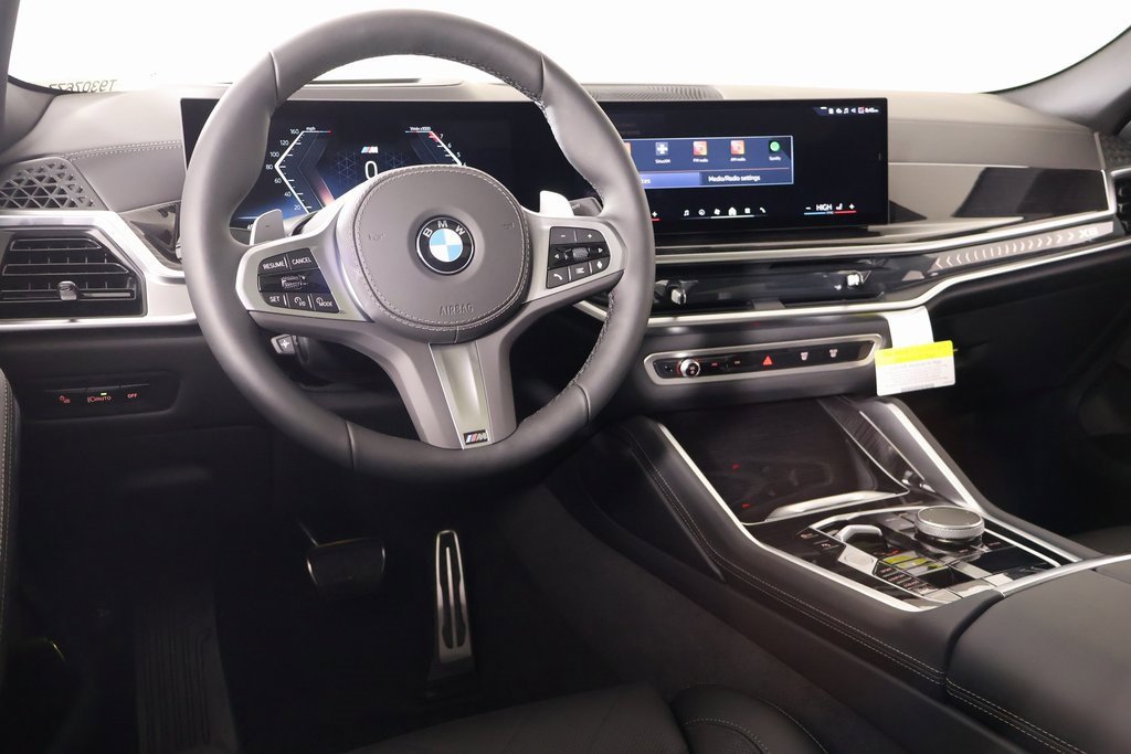 New 2026 BMW X6 xDrive40i w/ Climate Comfort Package image 2