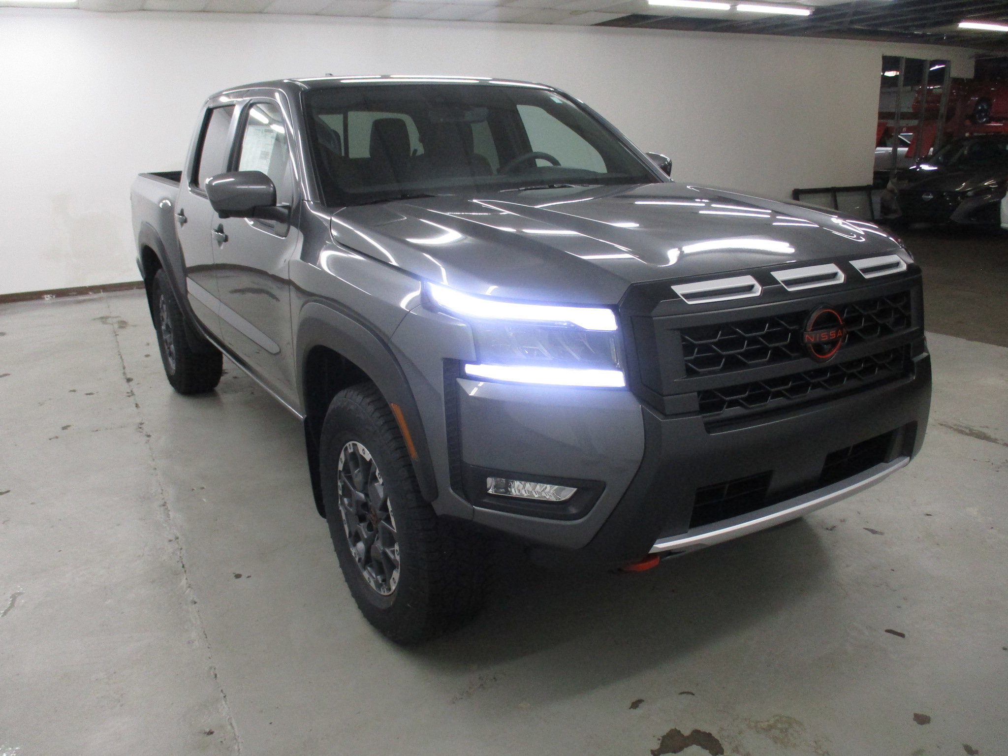 New 2026 Nissan Frontier PRO-4X w/ Pro Premium Package AWD/4WD image 3