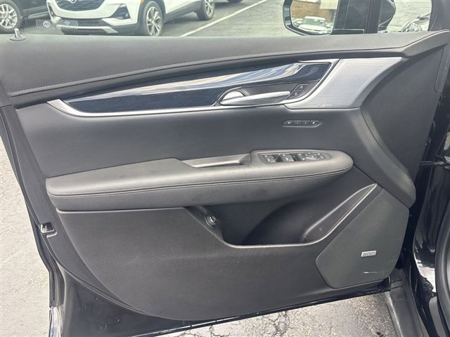 Certified 2024 Cadillac XT5 Premium Luxury w/ LPO, Floor Liner Package image 23