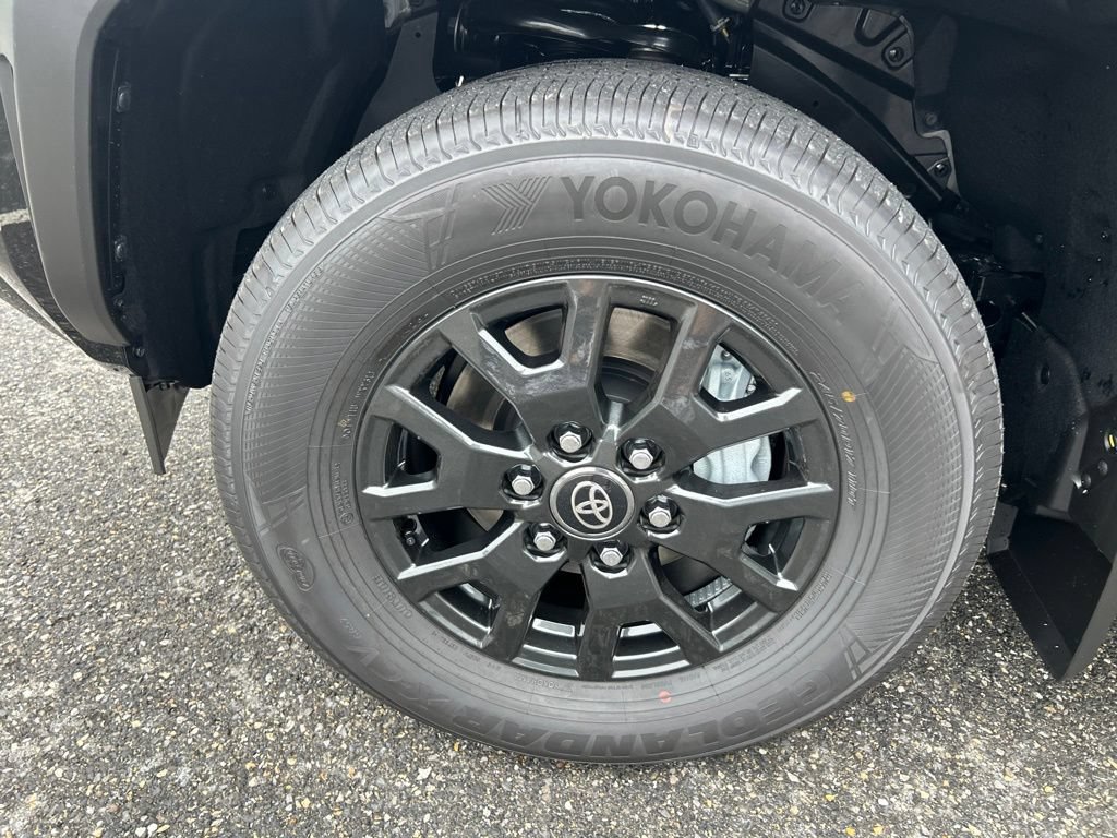 New 2026 Toyota 4Runner SR5 AWD/4WD image 28