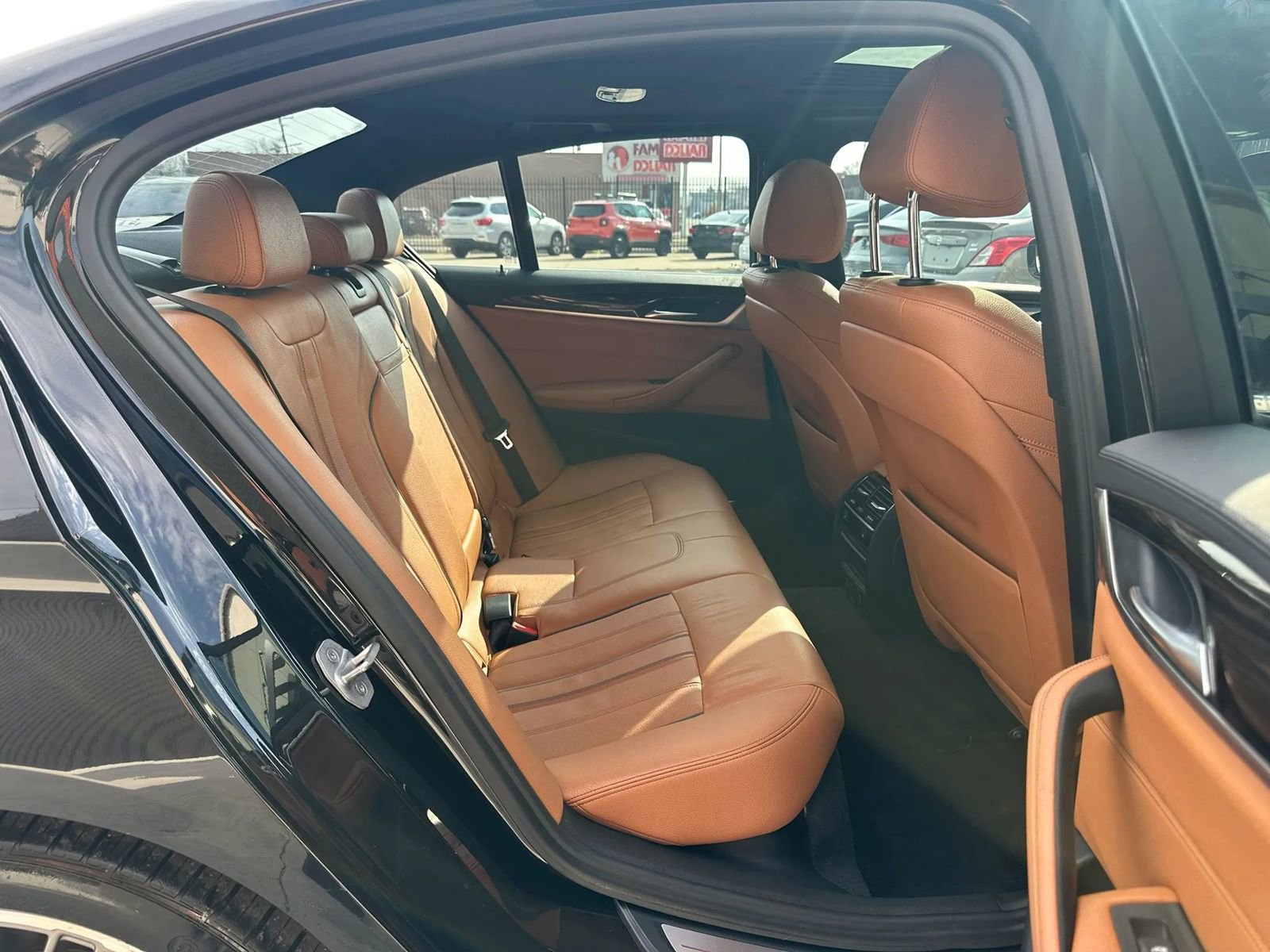 Used 2017 BMW 530i xDrive image 13
