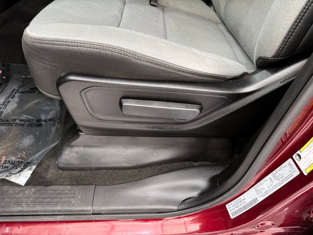 Used 2022 RAM 1500 Big Horn AWD/4WD image 13