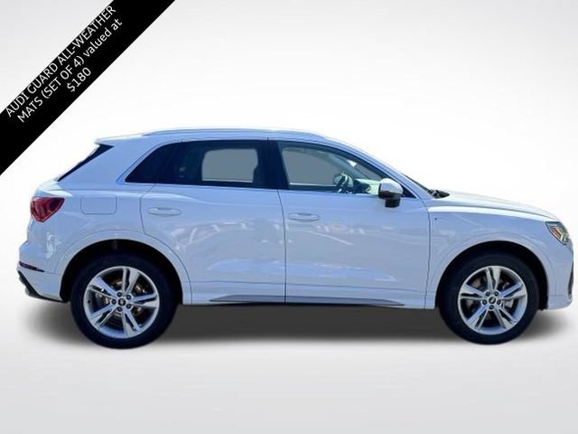 Certified 2022 Audi Q3 2.0T Premium Plus w/ Premium Plus Package AWD/4WD image 12