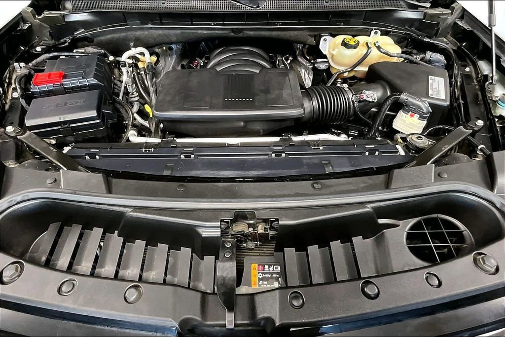 Used 2021 Chevrolet Tahoe Premier w/ Premium Package image 9