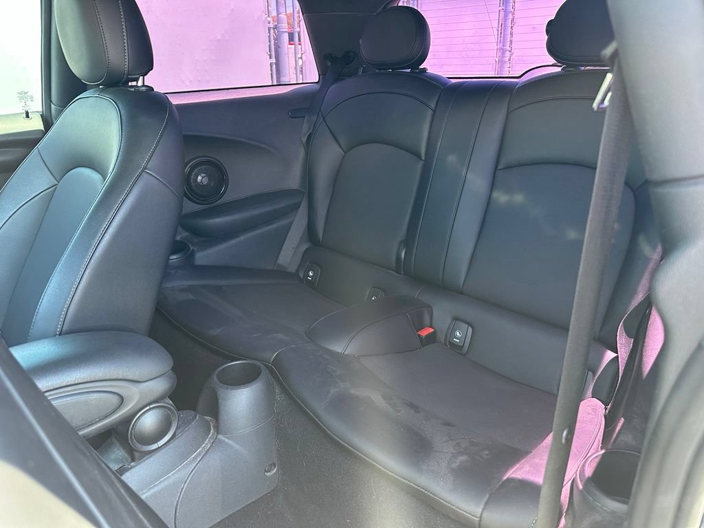 Used 2017 MINI Cooper 2-Door Hardtop FWD image 9