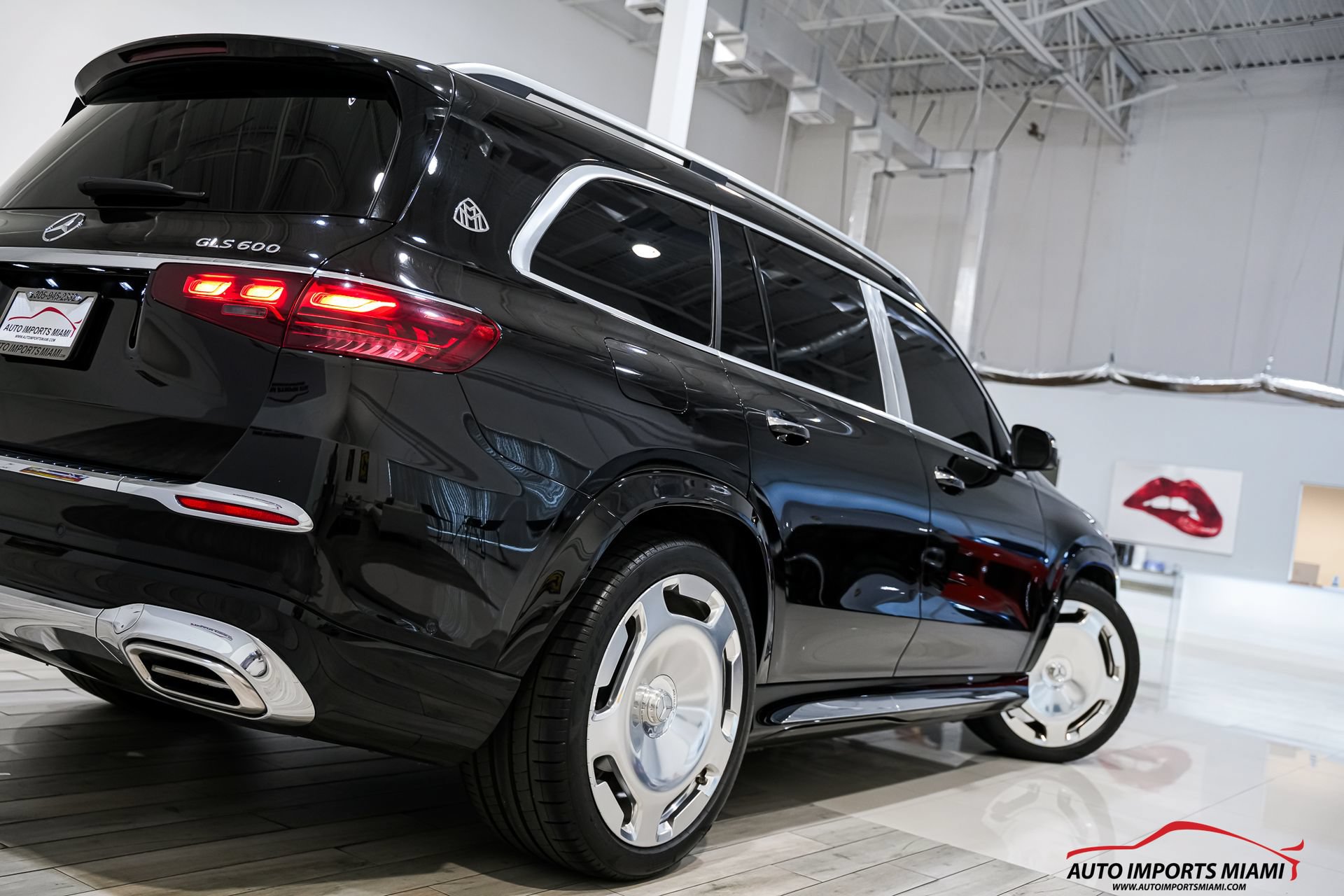 Used 2024 Mercedes-Benz Maybach GLS 600 4MATIC image 37