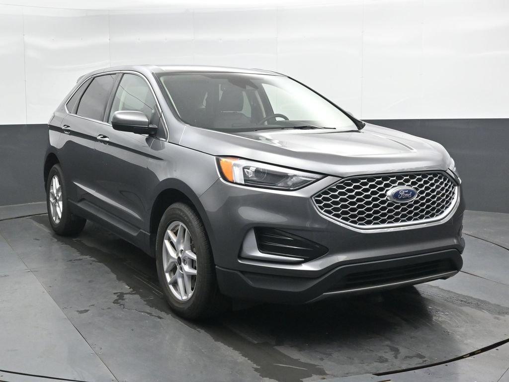 Used 2024 Ford Edge SEL AWD/4WD image 5
