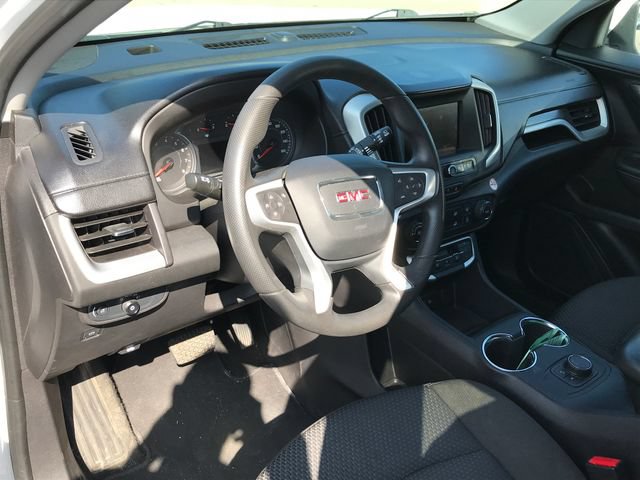 Certified 2024 GMC Terrain SLE FWD image 3