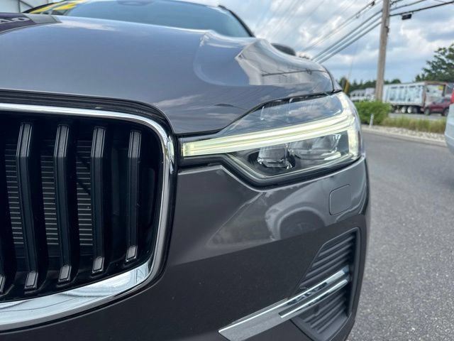 Certified 2022 Volvo XC60 B5 Momentum w/ Advanced Package AWD/4WD image 8