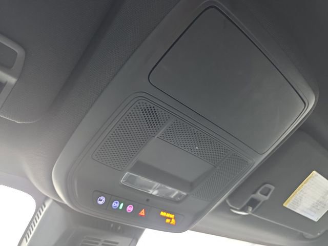 Used 2025 Chevrolet Equinox LT image 40