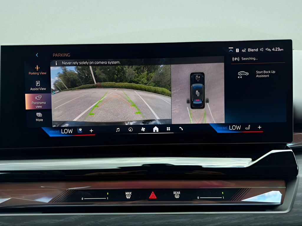 New 2027 BMW i5 eDrive40 w/ Premium Package RWD image 16