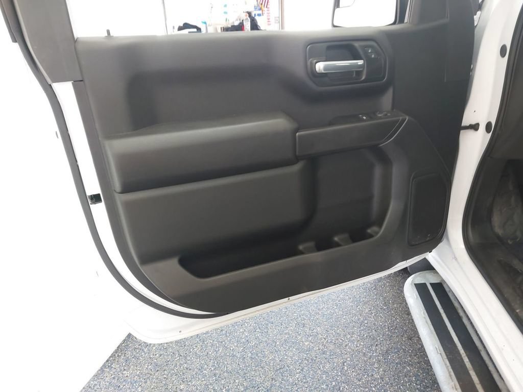 Used 2025 Chevrolet Silverado 1500 W/T RWD image 14