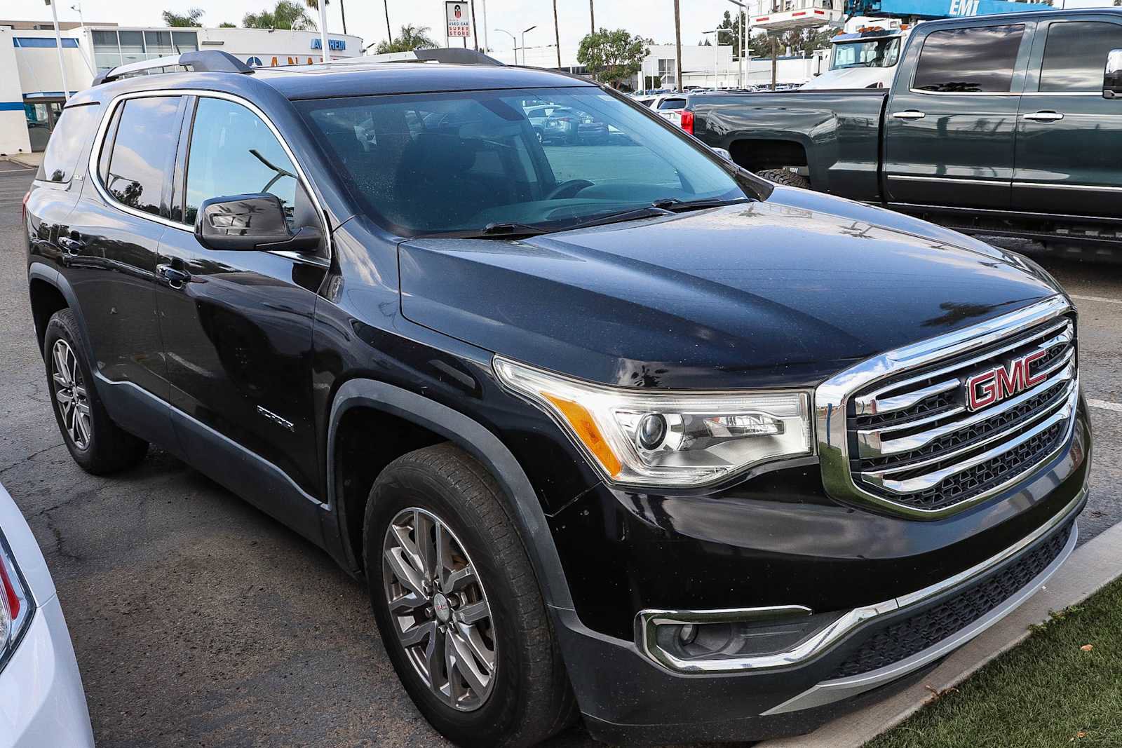 Used 2018 GMC Acadia SLE w/ Driver Alert Package I image 7