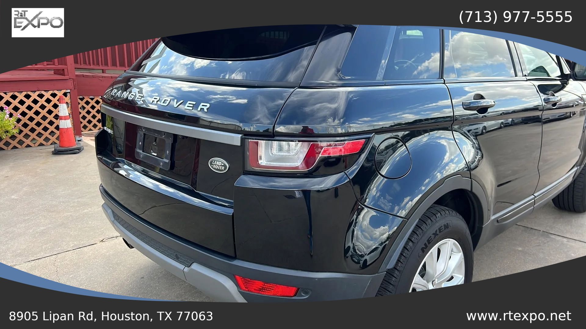 Used 2016 Land Rover Range Rover Evoque SE image 18