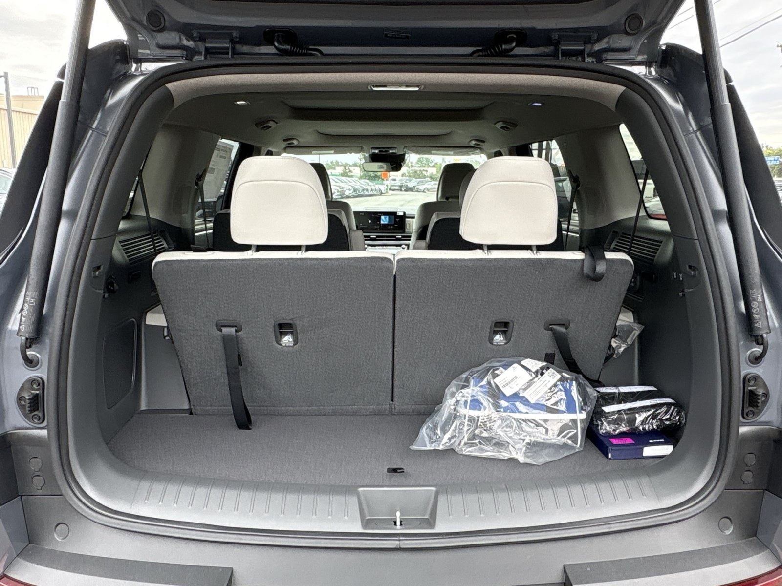 New 2027 Hyundai Santa Fe Limited FWD image 25