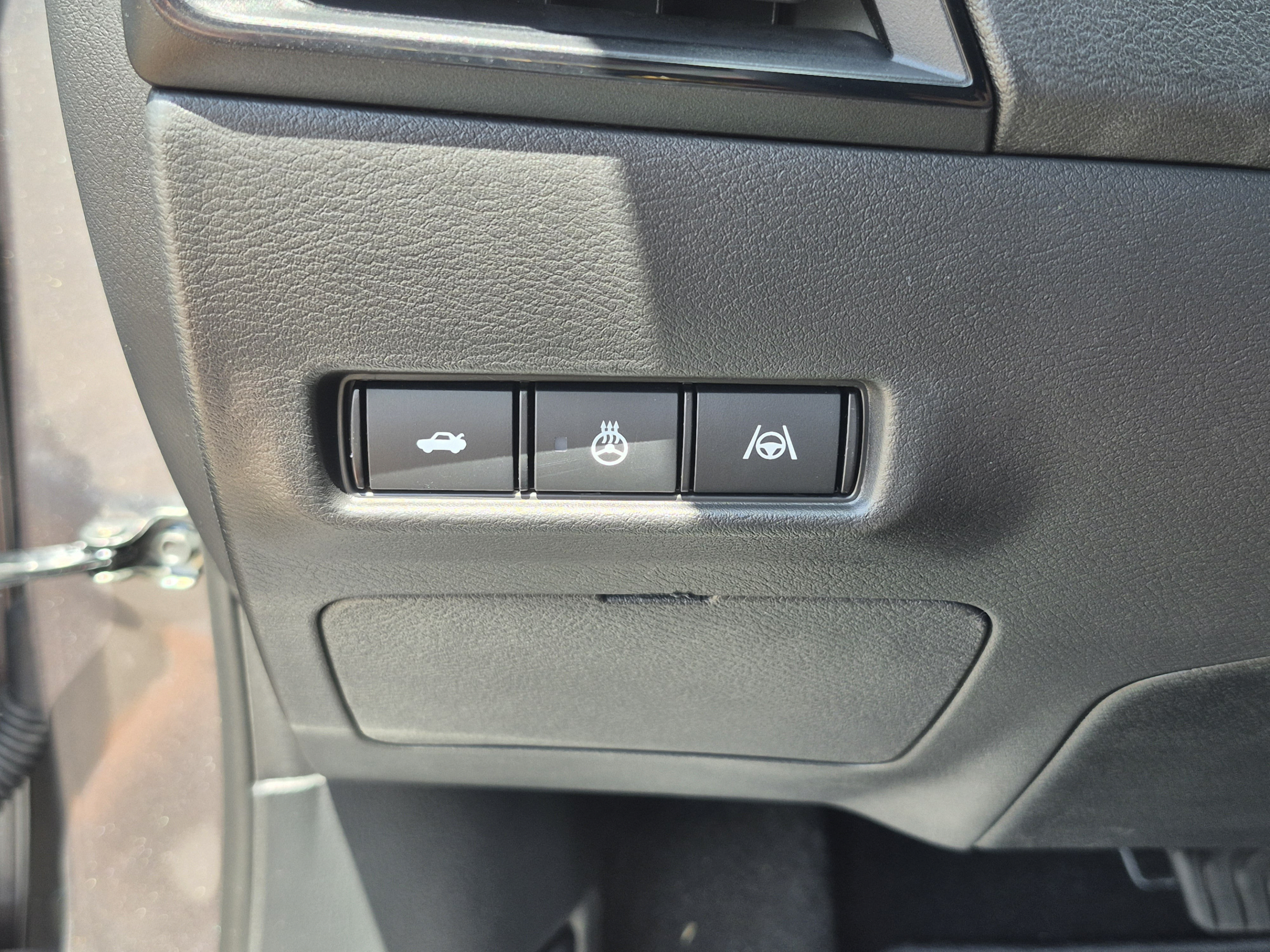 New 2026 Nissan Sentra SR w/ SR Premium Package FWD image 29