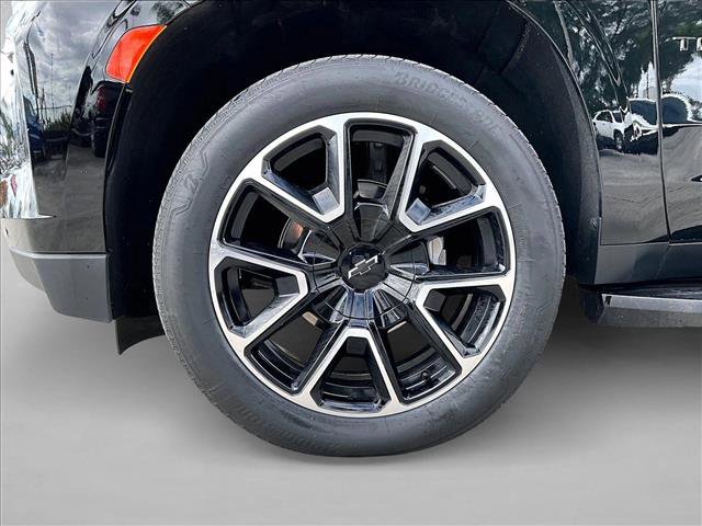 Used 2023 Chevrolet Tahoe RST w/ Luxury Package AWD/4WD image 10