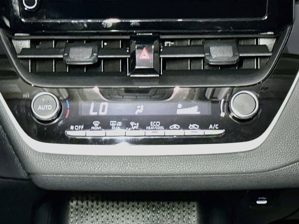 Used 2023 Toyota Corolla LE w/ LE Convenience Package image 13