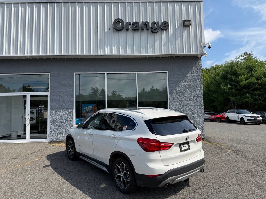 Used 2018 BMW X1 xDrive28i AWD/4WD image 4