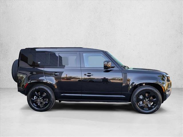 Certified 2023 Land Rover Defender 110 X-Dynamic SE image 4