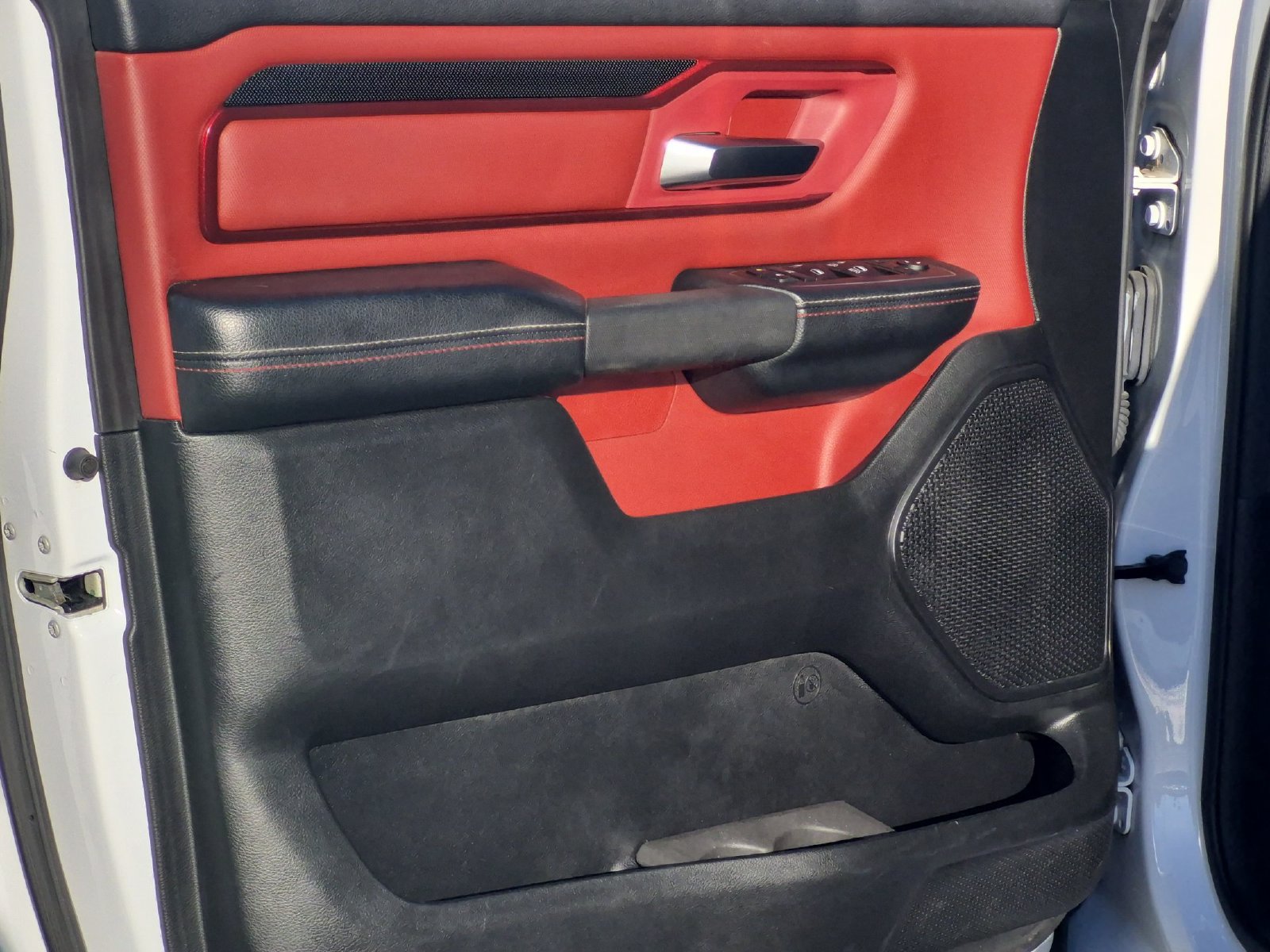 Used 2019 RAM 1500 Rebel w/ Rebel Level 2 Equipment Group AWD/4WD image 10