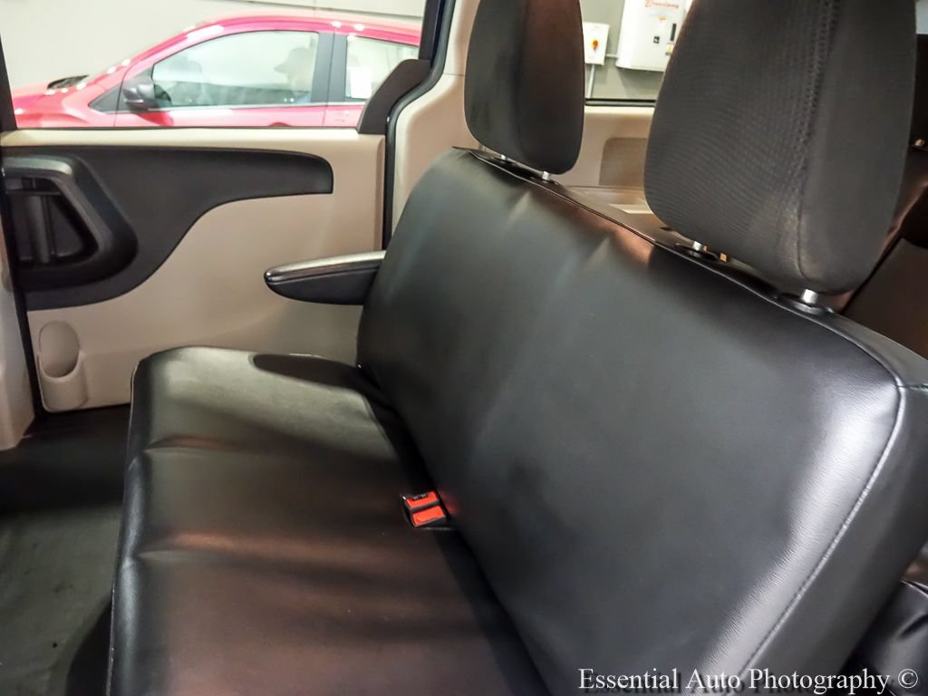 Used 2017 Dodge Grand Caravan SE FWD image 11