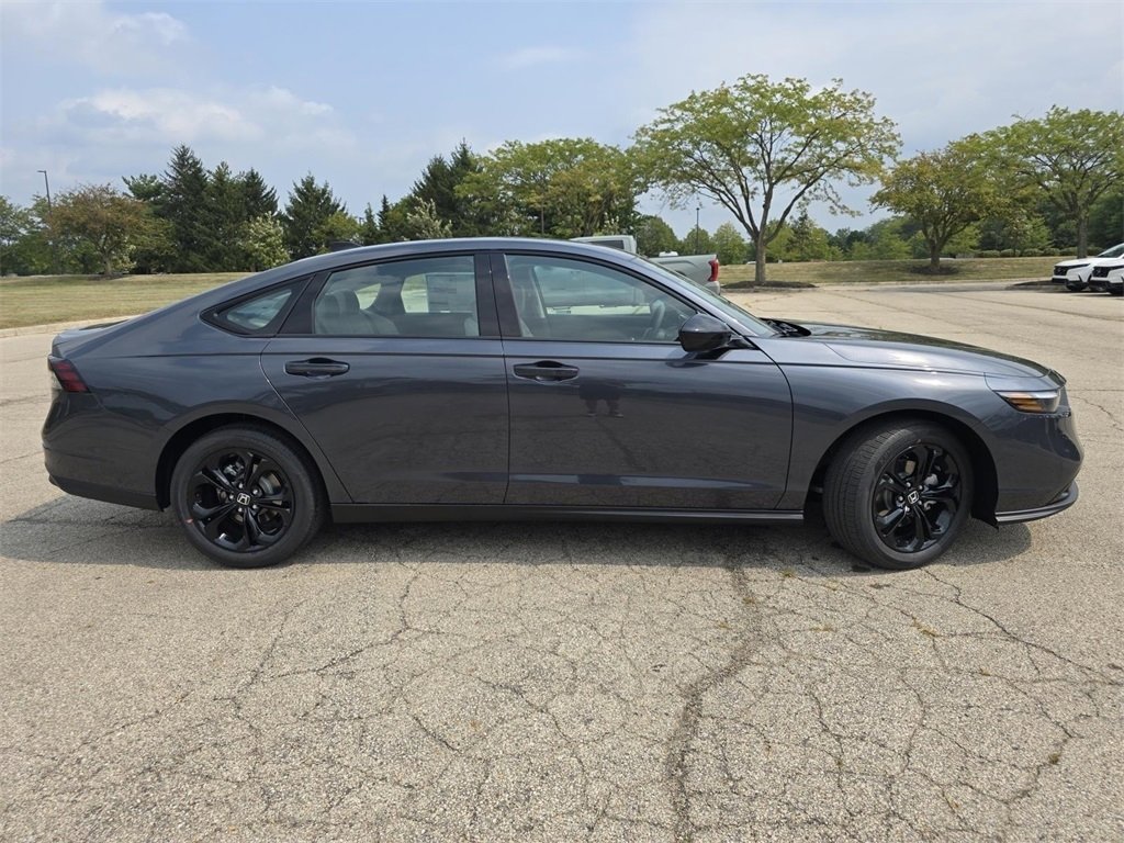 New 2025 Honda Accord SE image 18