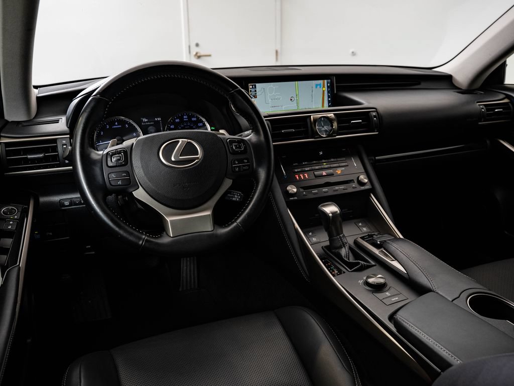 Used 2017 Lexus IS 200t w/ Navigation System Package RWD image 4