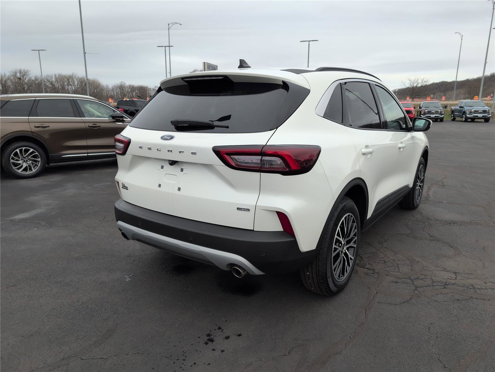 Used 2024 Ford Escape SE FWD image 7