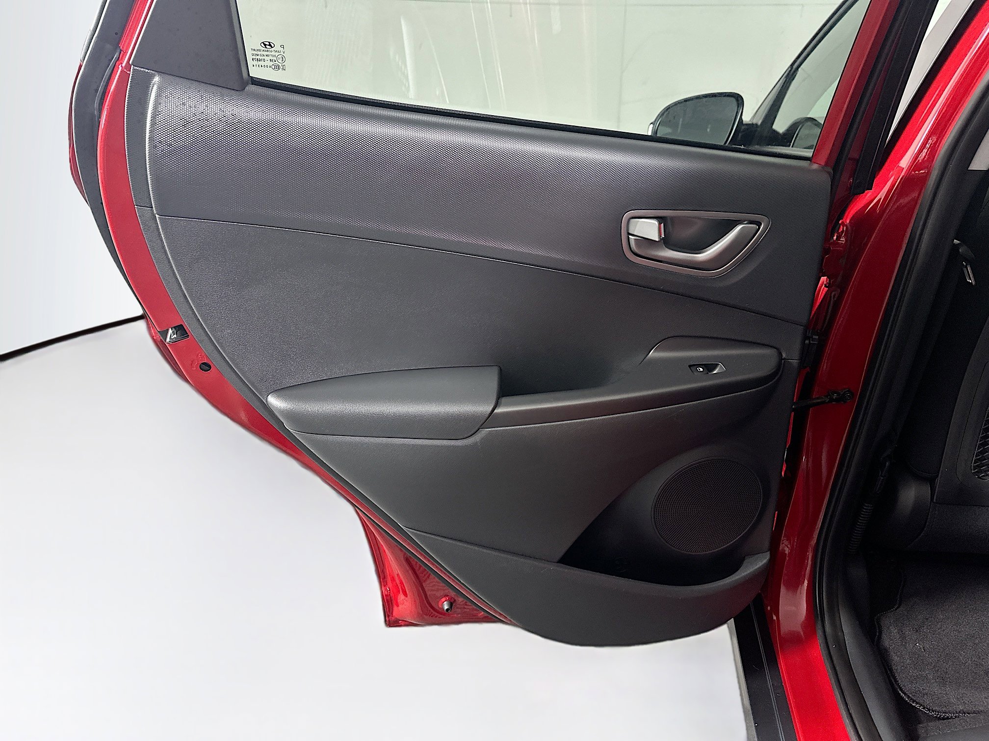 Used 2021 Hyundai Kona SEL FWD image 25
